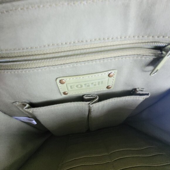 Fossil Green Crossbody Purse - Picture 15 of 16